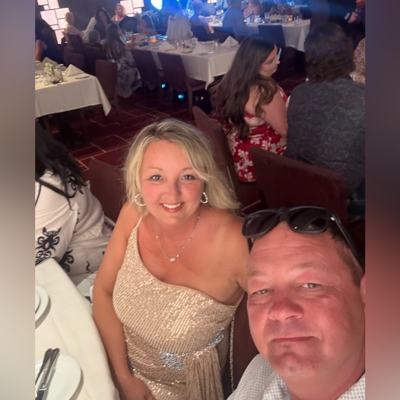 Meet your Posher, Fatima - Picture 1 of 1